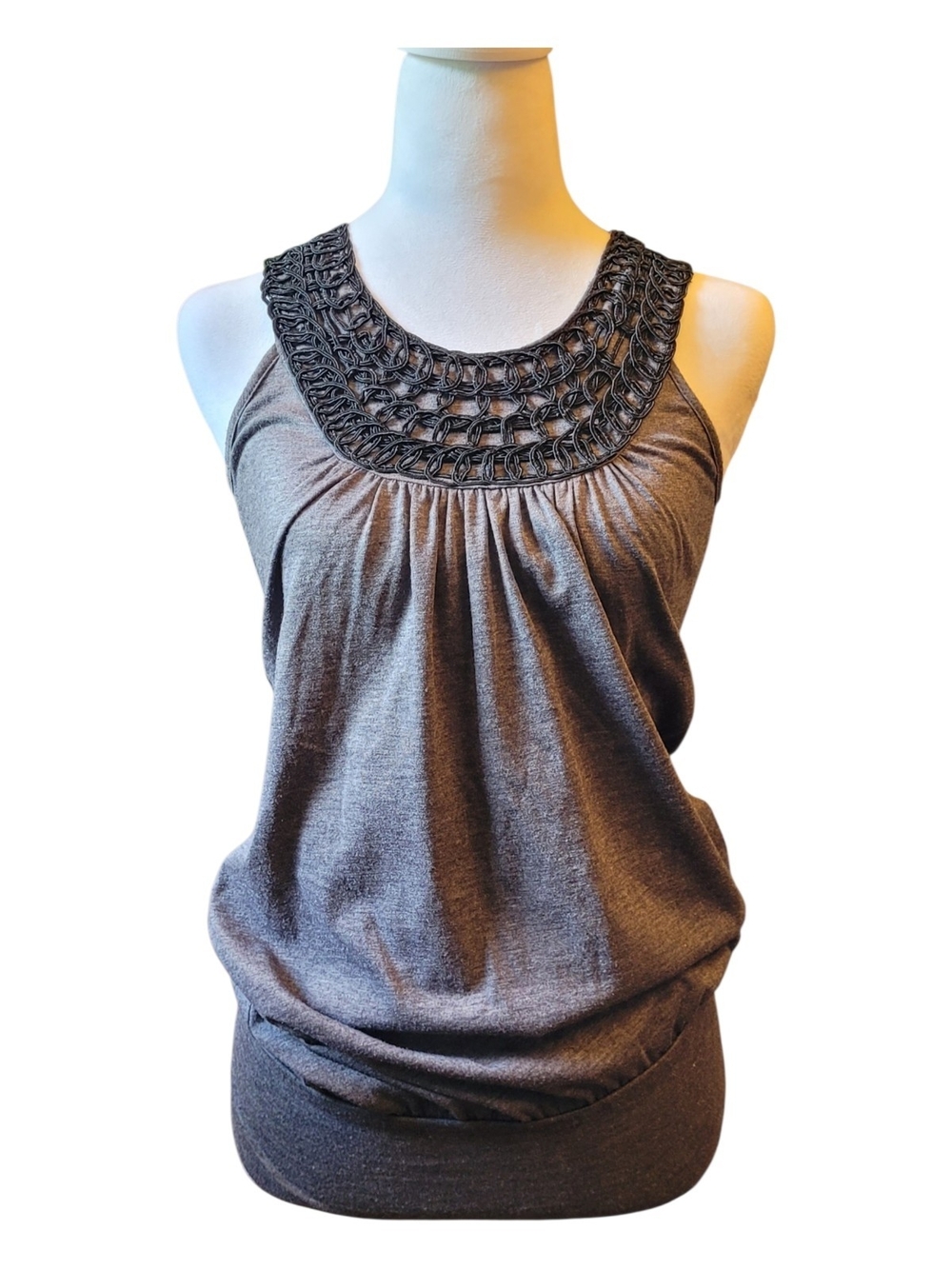 Crochet Yoke Sleeveless Tank Top - Gray